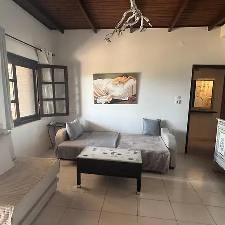 펜션 Domi's House Xiropotamon